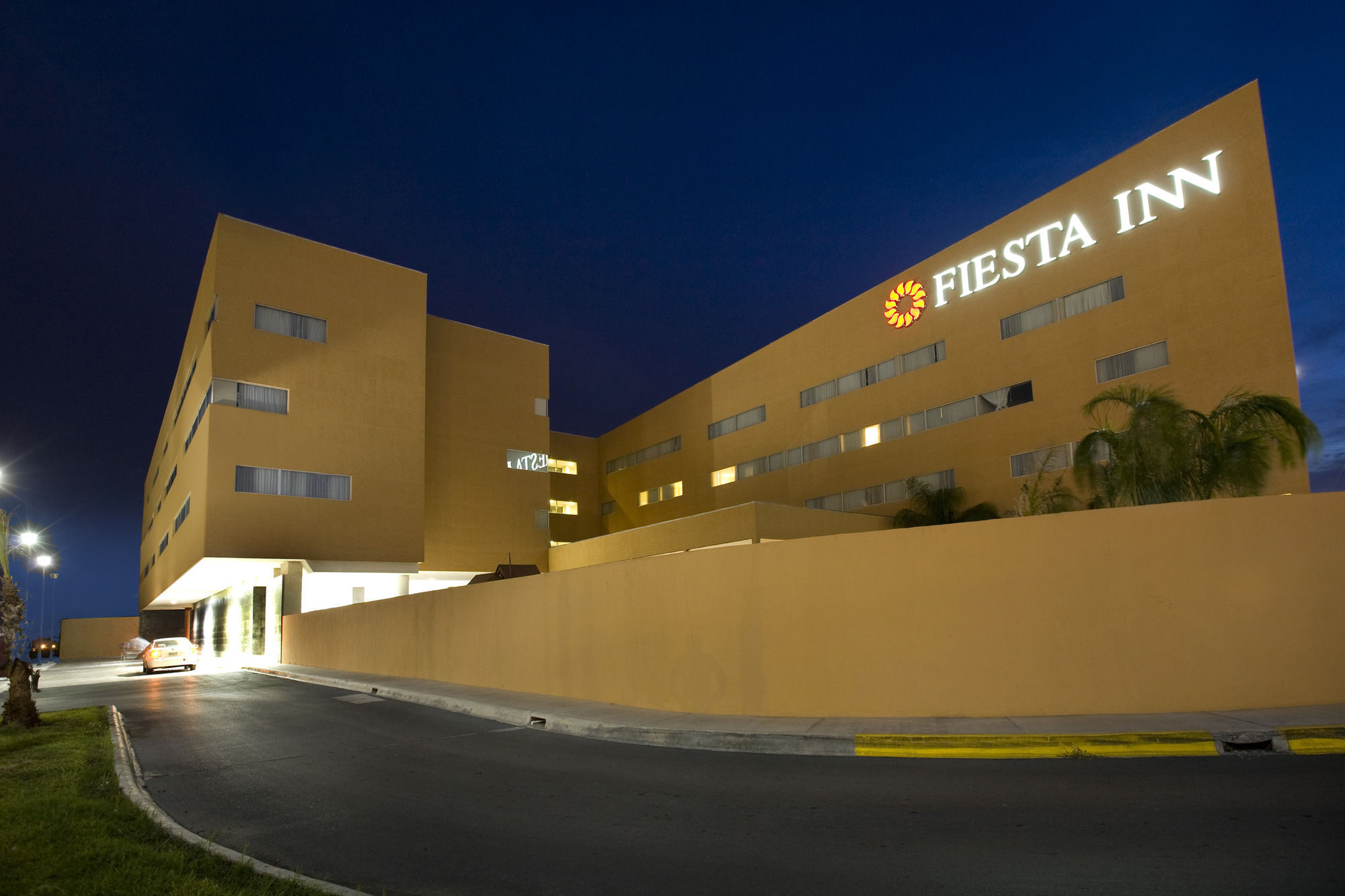 Altavista Hotel Reynosa Exterior photo